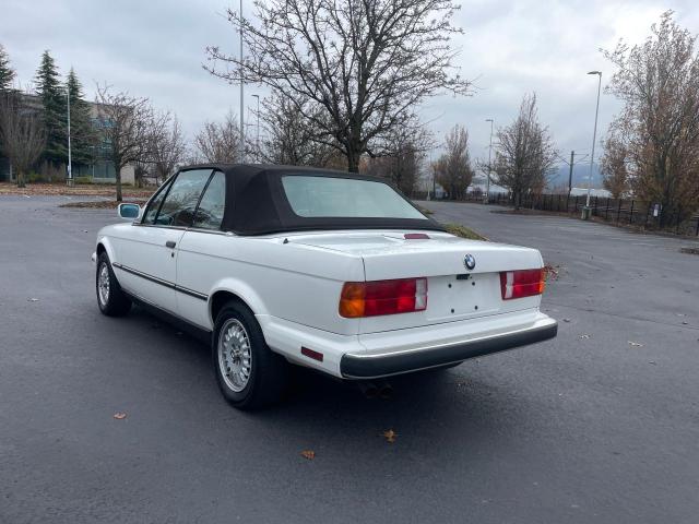 WBABB2309K8862371 - 1989 BMW 325 I AUTO WHITE photo 3