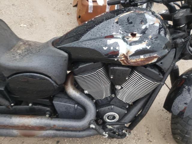 5VPMB36N4D3011007 - 2013 VICTORY MOTORCYCLES JUDGE BLACK photo 9