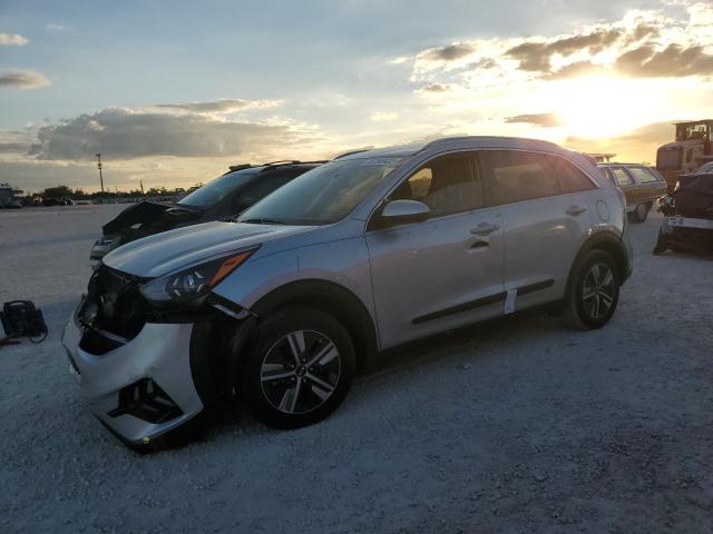 KNDCB3LC6M5471366 - 2021 KIA NIRO LX SILVER photo 1