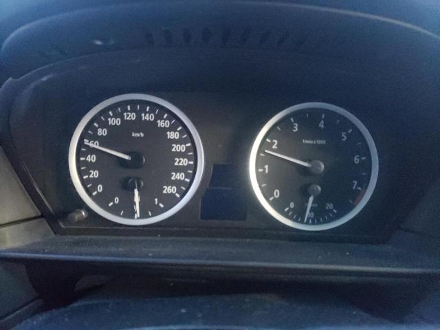 WBANF33516CB86166 - 2006 BMW 525 XI GRAY photo 9
