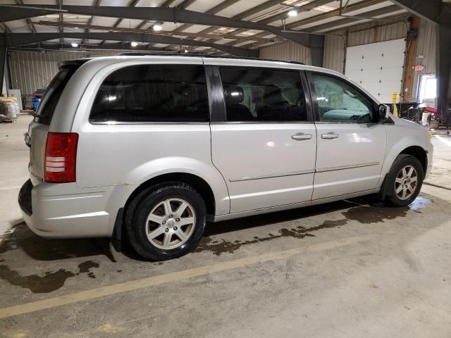 2A4RR5D1XAR308663 - 2010 CHRYSLER TOWN & COU 银色 照片 3