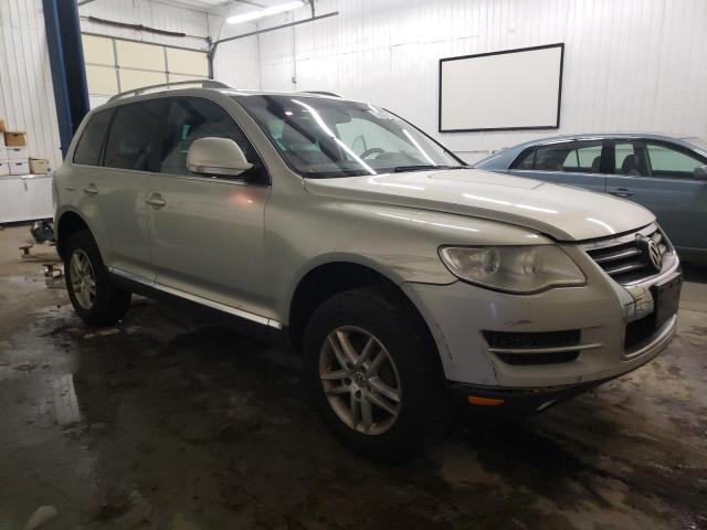 WVGBE77L38D045999 - 2008 VOLKSWAGEN TOUAREG 2 GOLD photo 4