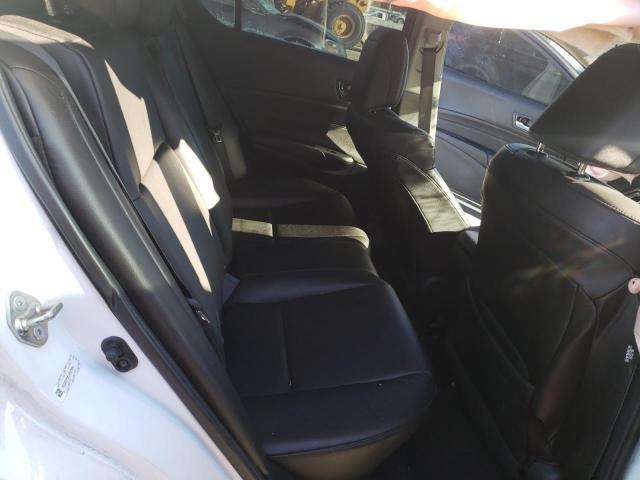 19UDE2F32JA007819 - 2018 ACURA ILX BASE W WHITE photo 10