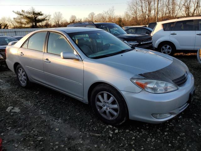 4T1BF30K93U049989 - 2003 TOYOTA CAMRY LE X SILVER photo 4