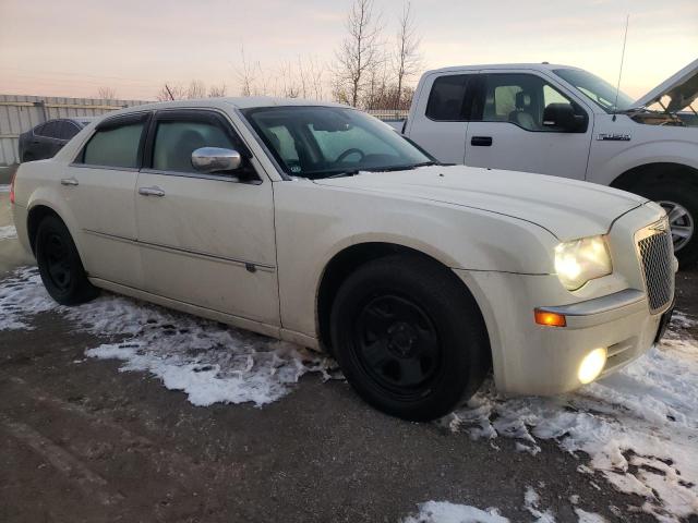 2C3KA63H48H295271 - 2008 CHRYSLER 300 C WHITE photo 4