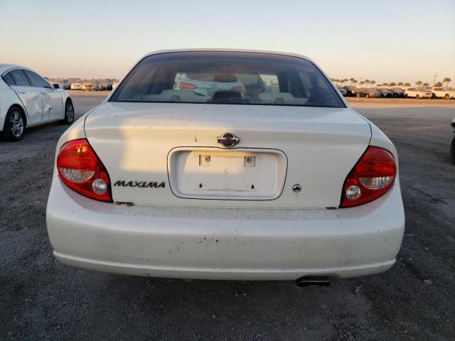 JN1CA31D01T835421 - 2001 NISSAN MAXIMA GXE WHITE photo 6