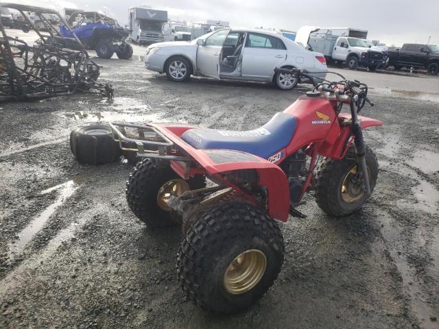 JH3TB060XDC206271 - 1983 HONDA ATC250 R RED photo 4