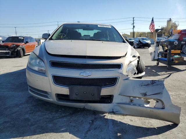 1G1ZC5EB2AF210421 - 2010 CHEVROLET MALIBU 1LT ბეჟი ფოტო 5