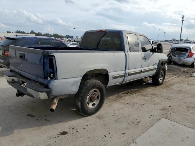 1GCHK29112E271420 - 2002 CHEVROLET SILVERADO BLUE photo 3