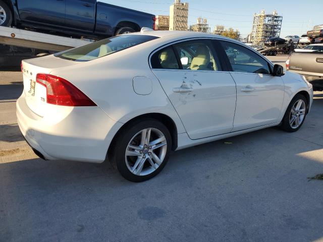 YV140MFK7F2360617 - 2015 VOLVO S60 PREMIE WHITE photo 3