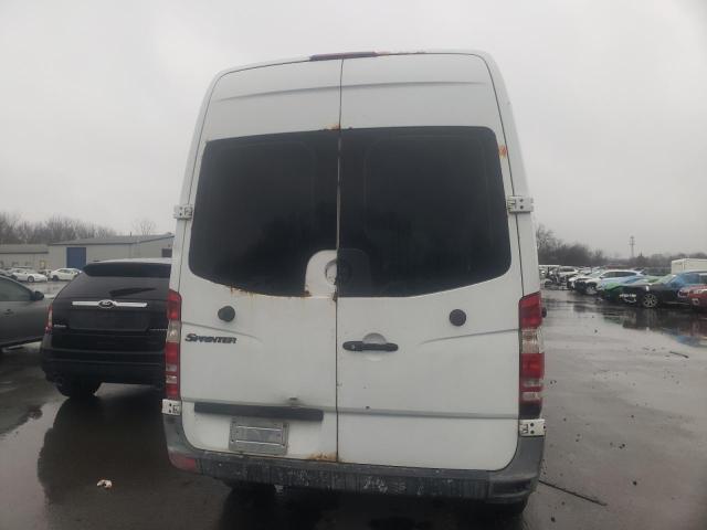 WD3PE7CC1B5507374 - 2011 MERCEDES-BENZ SPRINTER 2 WHITE photo 6