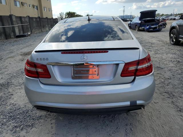 WDDKJ7CB2AF020654 - 2010 MERCEDES-BENZ E 550 SILVER photo 6