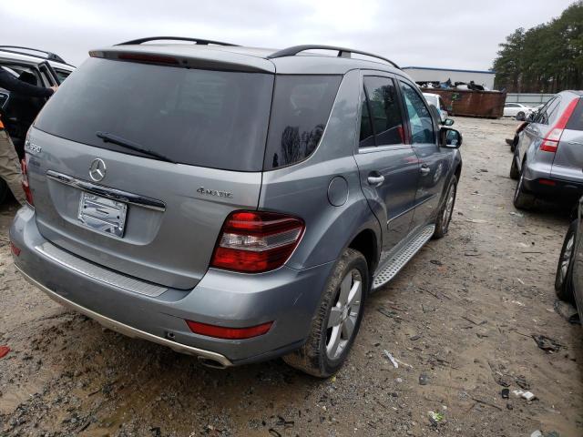 4JGBB8GB0AA561430 - 2010 MERCEDES-BENZ ML 350 4MA GRAY photo 3