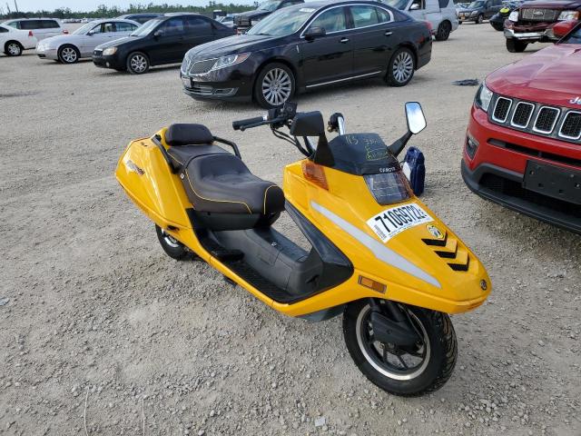 LCETDNP1896300957 - 2009 CFHG MOPED YELLOW photo 1