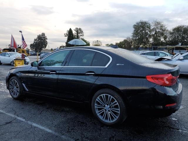 WBAJA9C51JB249679 - 2018 BMW 530E BLACK photo 2