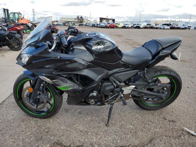 JKAEXEJ10KDA04113 - 2019 KAWASAKI EX650 J შავი ფოტო 9