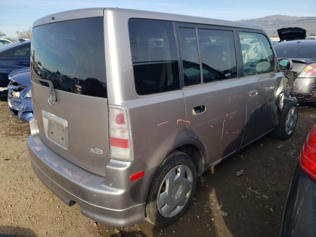 JTLKT324454005756 - 2005 TOYOTA SCION XB 灰色 照片 3