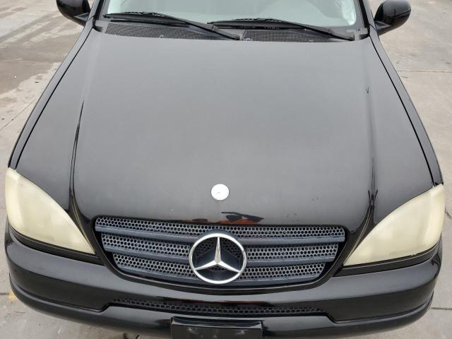 4JGAB54EX1A260544 - 2001 MERCEDES-BENZ ML 320 BLACK photo 11