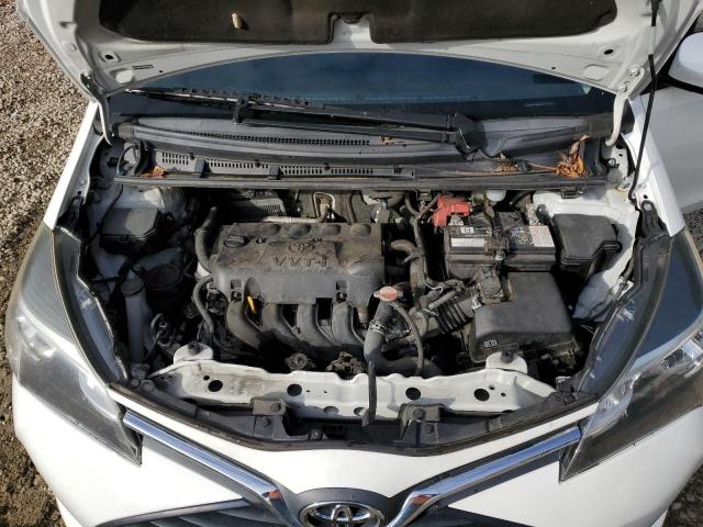 VNKKTUD36HA078484 - 2017 TOYOTA YARIS L WHITE photo 11