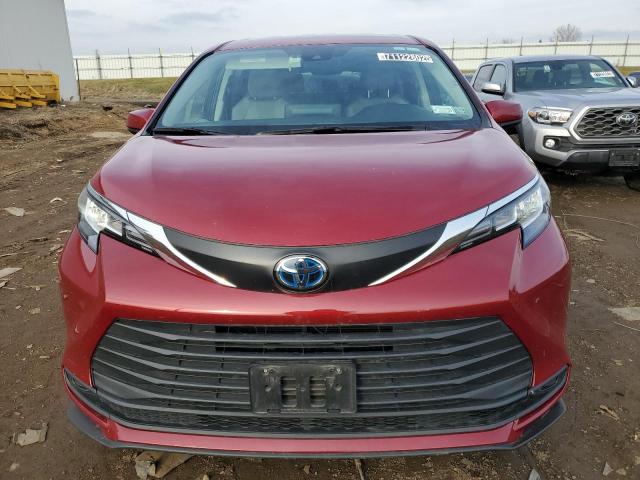 5TDKRKEC2MS043142 - 2021 TOYOTA SIENNA LE RED photo 5