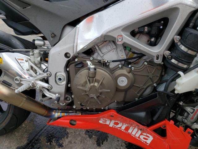 ZD4RKUA23FS000276 - 2015 APRILIA RSV4 R-FAC TWO TONE photo 7