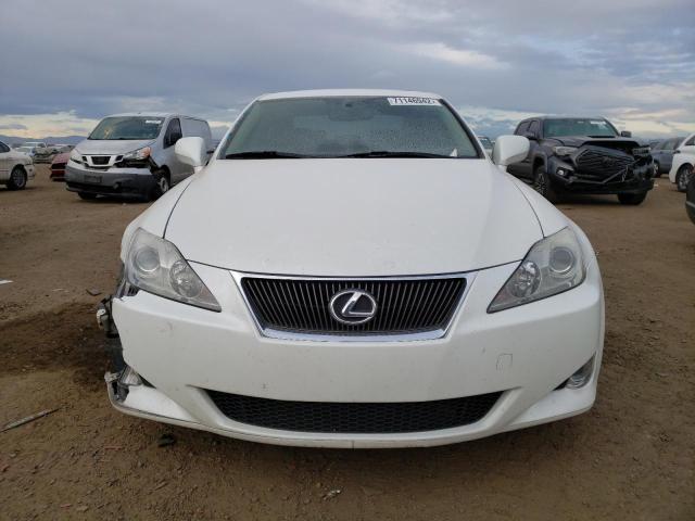 JTHBK262985085067 - 2008 LEXUS IS 250 WHITE photo 5