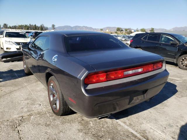 2C3CDYAG5DH607268 - 2013 DODGE CHALLENGER GRAY photo 2