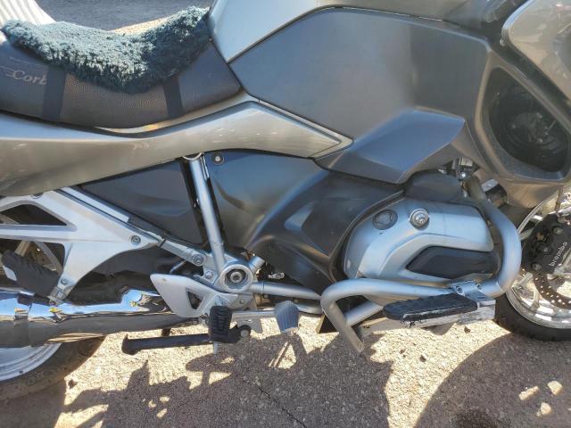 WB10A1303GZ194234 - 2016 BMW R1200 RT SILVER photo 7