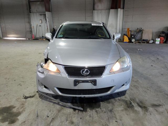 JTHCK262785026037 - 2008 LEXUS IS 250 SILVER photo 5