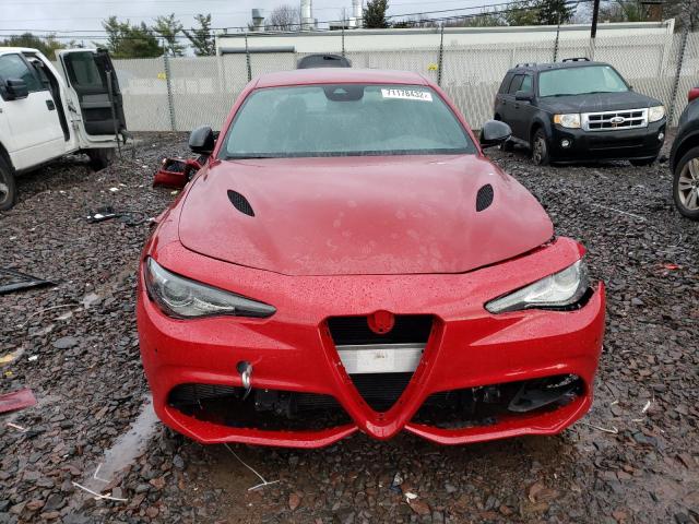 ZARFAEAV9J7579163 - 2018 ALFA ROMEO GIULIA QUA RED photo 5