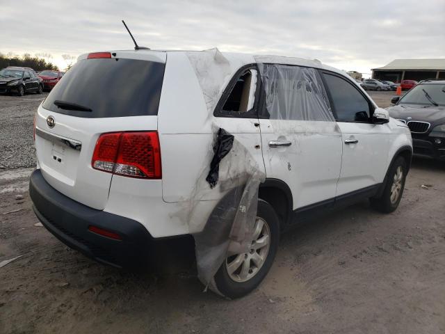 5XYKT3A18BG163811 - 2011 KIA SORENTO BA WHITE photo 3