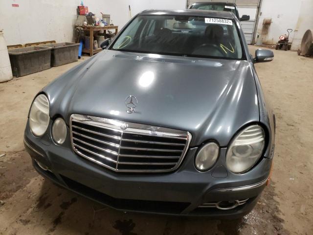 WDBUF87X78B245443 - 2008 MERCEDES-BENZ E 350 4MAT GRAY photo 5