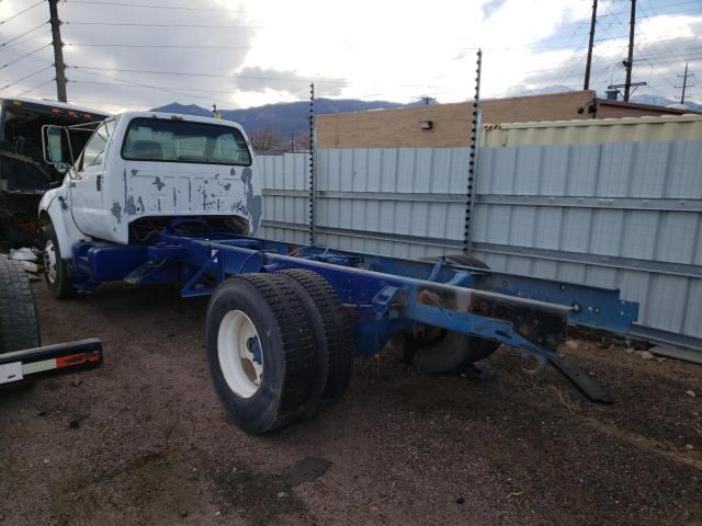 3FDXF75R42MA28280 - 2002 FORD F750 SUPER WHITE photo 3