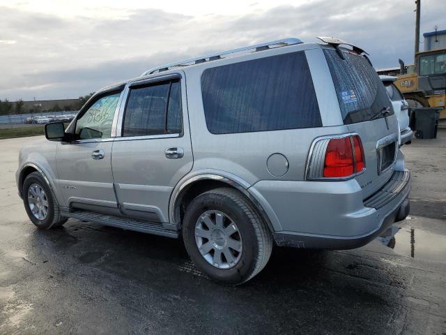 5LMFU28R13LJ33293 - 2003 LINCOLN NAVIGATOR ვერცხლისფერი ფოტო 2