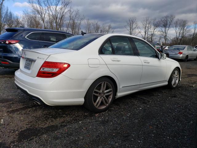 WDDGF8AB1DR250530 - 2013 MERCEDES-BENZ 300-CLASS WHITE photo 3