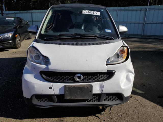 WMEEJ3BA3DK621030 - 2013 SMART FORTWO PUR WHITE photo 5