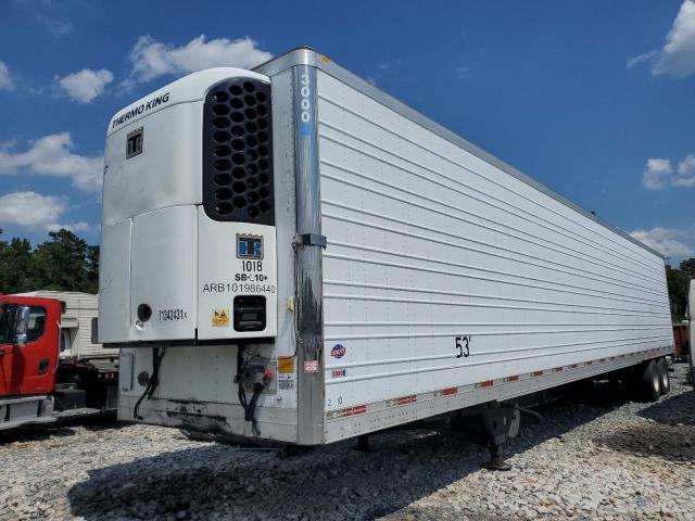 1UYVS2539BM047605 - 2011 UTILITY 3000R თეთრი ფოტო 2