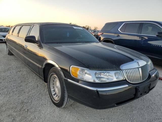 1L1FM81W2WY715935 - 1998 LINCOLN TOWN CAR L BLACK photo 4