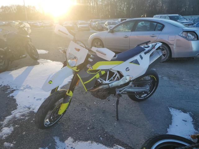 VBKUSV403KM728554 - 2019 HUSQVARNA SUPERMOTO TWO TONE photo 2