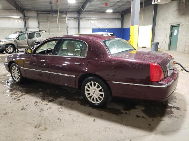 1LNHM81VX6Y626533 - 2006 LINCOLN TOWN CAR S MAROON photo 2