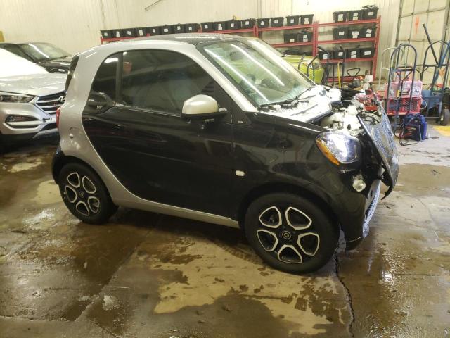 WMEFJ5DA3GK074326 - 2016 SMART FORTWO BLACK photo 4