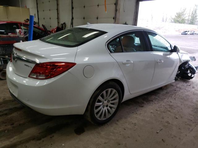 2G4GR5EK4C9138335 - 2012 BUICK REGAL WHITE photo 3