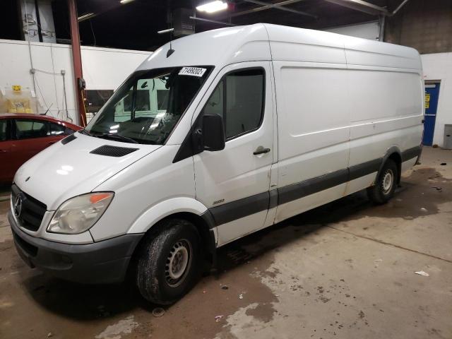 WD3PE8CB0B5597646 - 2011 MERCEDES-BENZ SPRINTER 2 WHITE photo 2