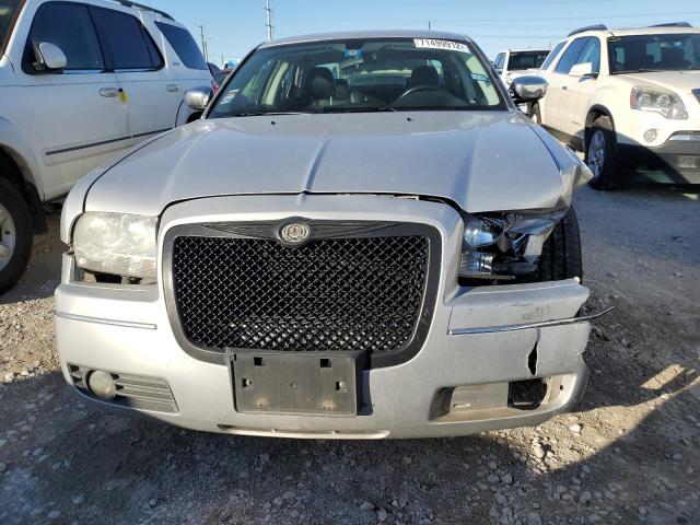 2C3CA5CV6AH182481 - 2010 CHRYSLER 300 TOURIN SILVER photo 5