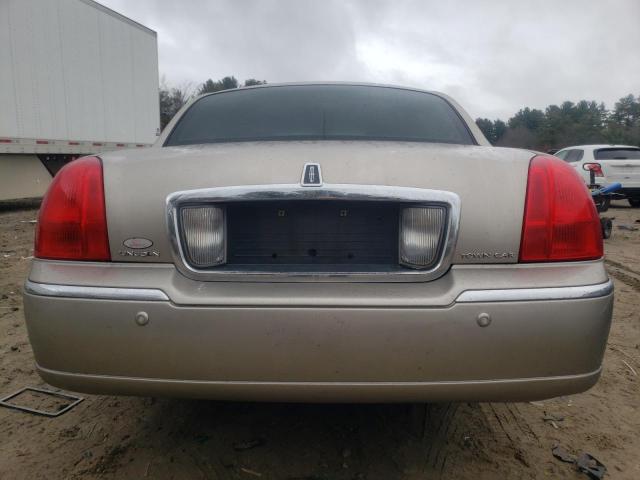 1LNHM82W43Y602831 - 2003 LINCOLN TOWN CAR S TAN photo 6