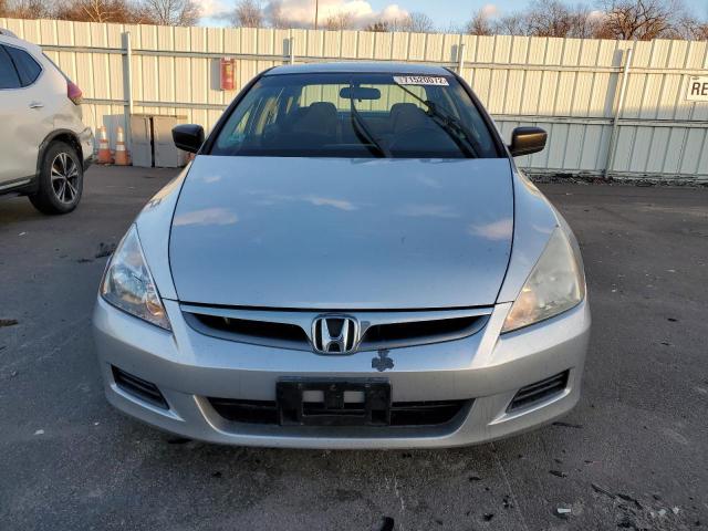 1HGCM56147A072114 - 2007 HONDA ACCORD VAL SILVER photo 5