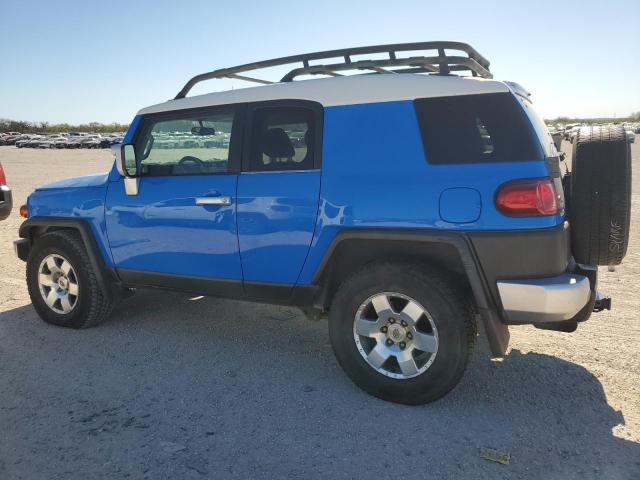 JTEZU11F770003410 - 2007 TOYOTA FJ CRUISER BLUE photo 2