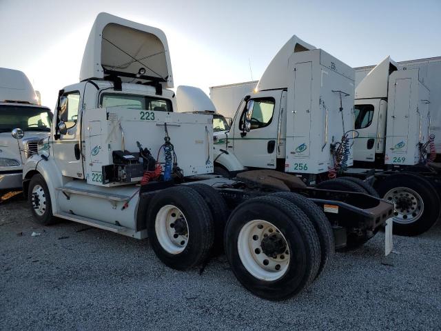 1FUJC5DX9CHBR9065 - 2012 FREIGHTLINER TOWTRUCK WHITE photo 3