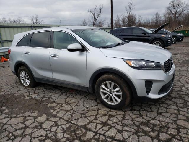 5XYPGDA37KG573579 - 2019 KIA SORENTO L SILVER photo 4