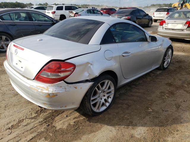 WDBWK54F08F180684 - 2008 MERCEDES-BENZ SLK 280 SILVER photo 3